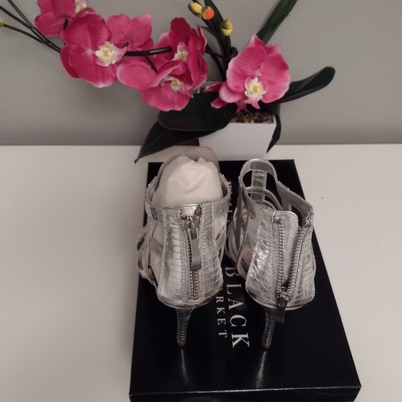 White House  Black Shoes market. Size 7 , Brand new - Picture 7 of 8